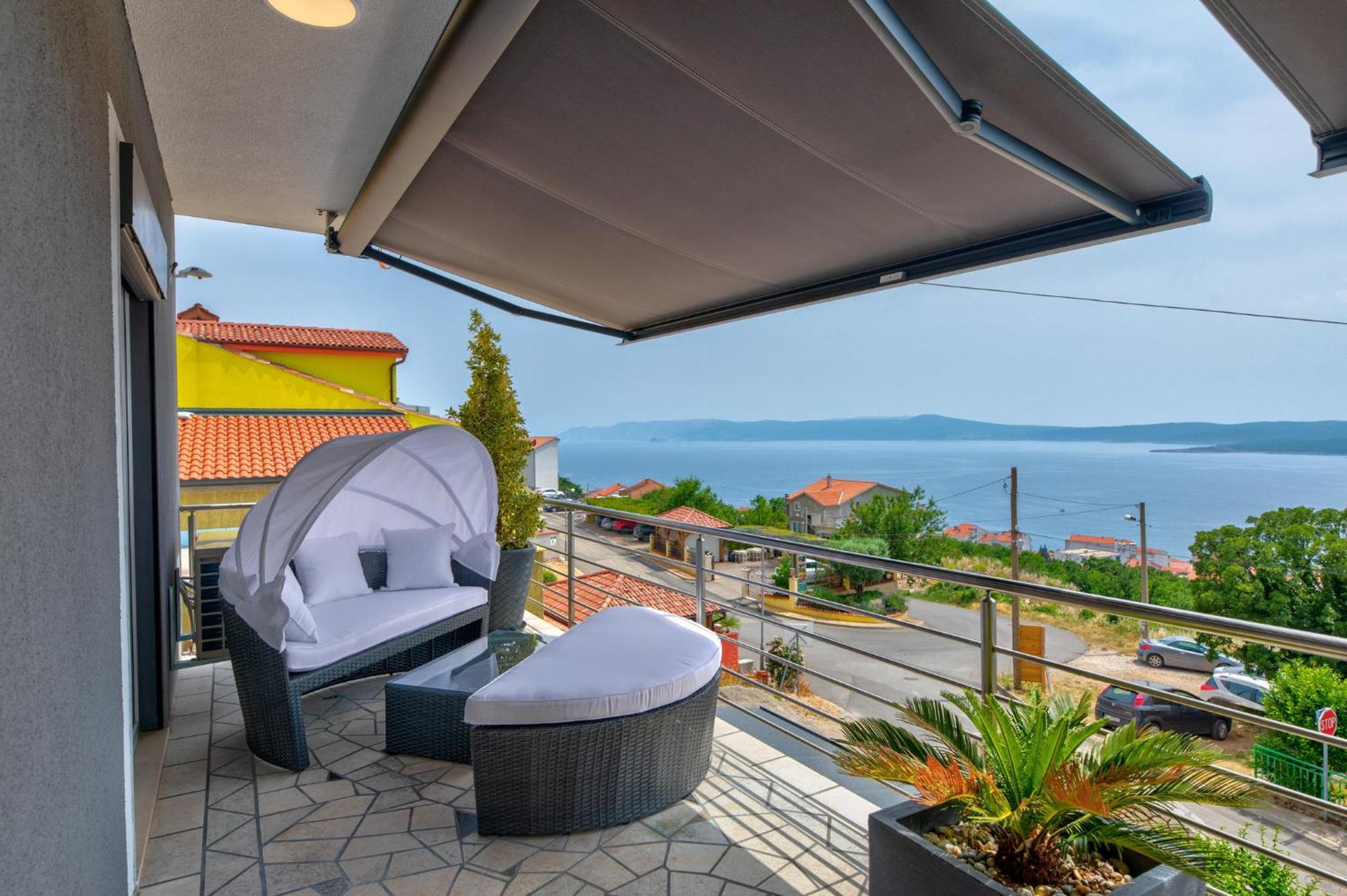 Villa Vivien Crikvenica Exterior photo