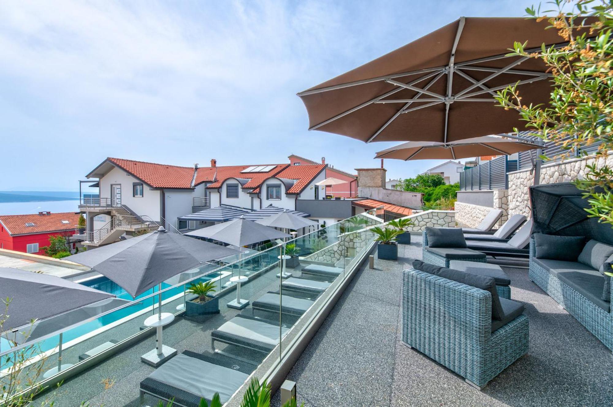 Villa Vivien Crikvenica Exterior photo